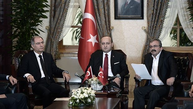 Özerklik ön şart, Devlete ortağız