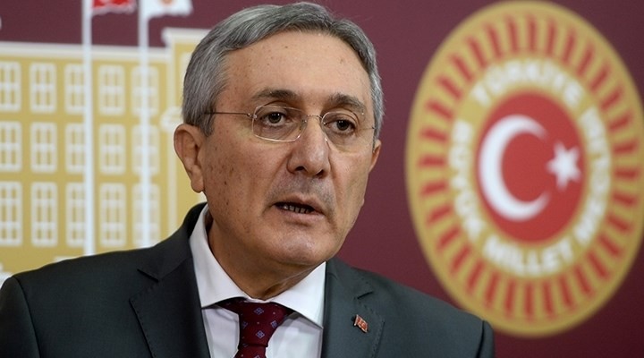 Başbakanlık koltuğu Öcalan'a terkedildi