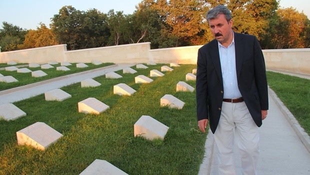 Destici'den anlamlı Çanakkale mesajı