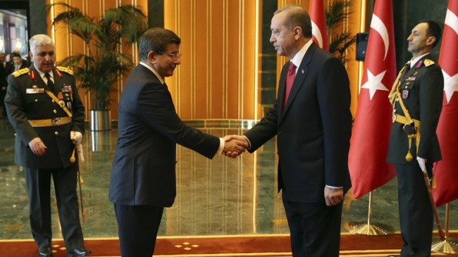 Erdoğan AKP'ye karşı