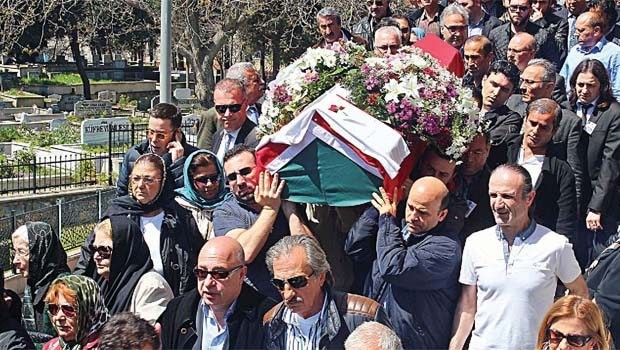 Ünlü profesörün sır ölümü