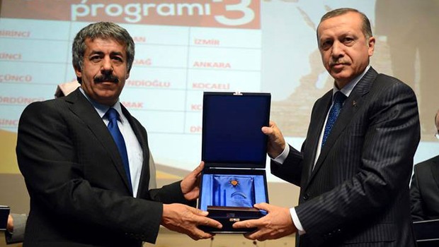 PKK'nın avukatı AKP'den aday