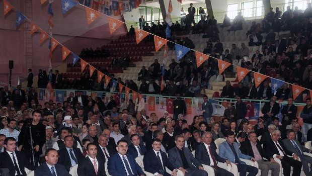 AKP'de Koltuklar boş kaldı