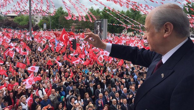 MHP Bursa'yı salladı