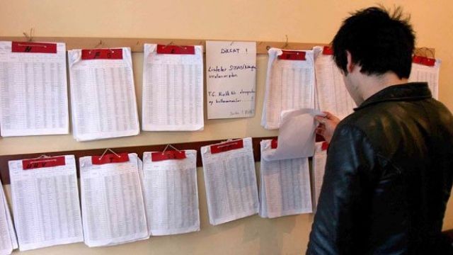 2 milyon 467 bin 763 seçmen silindi