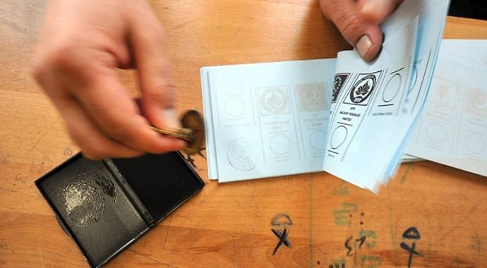 Seçim esnasında suç üstü yakalandılar