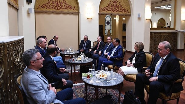 Son toplantı pazartesi