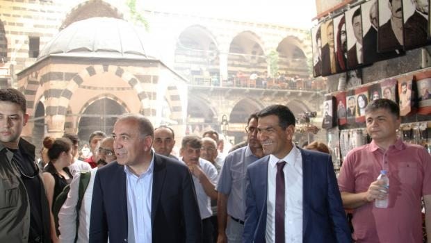 CHP heyeti Diyarbakır'da