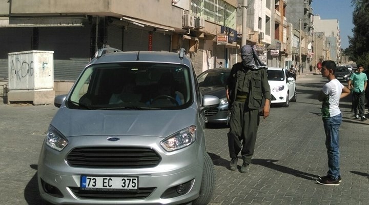 PKK'lılar  kimlik kontrolü yaptı