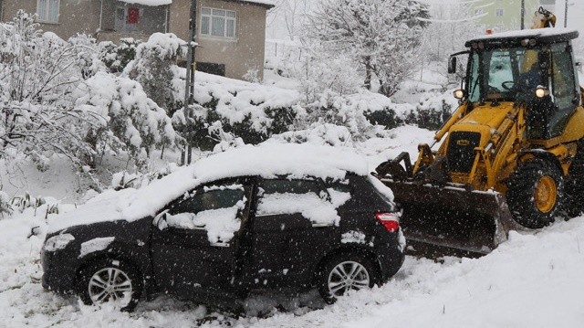 Başkent Ankara buz tuttu!