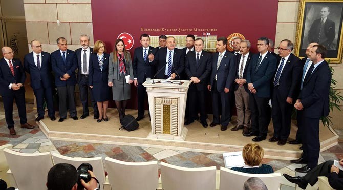 MHP'li vekiller Genel Kurul'u terk etti