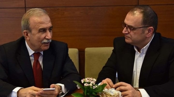 Her şeyi O tezgahladı
