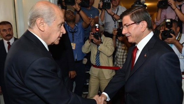 Davutoğlu ve Bahçeli bir araya geliyor!