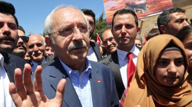 Kılıçdaroğlu, Anıtkabir'e yürüdü