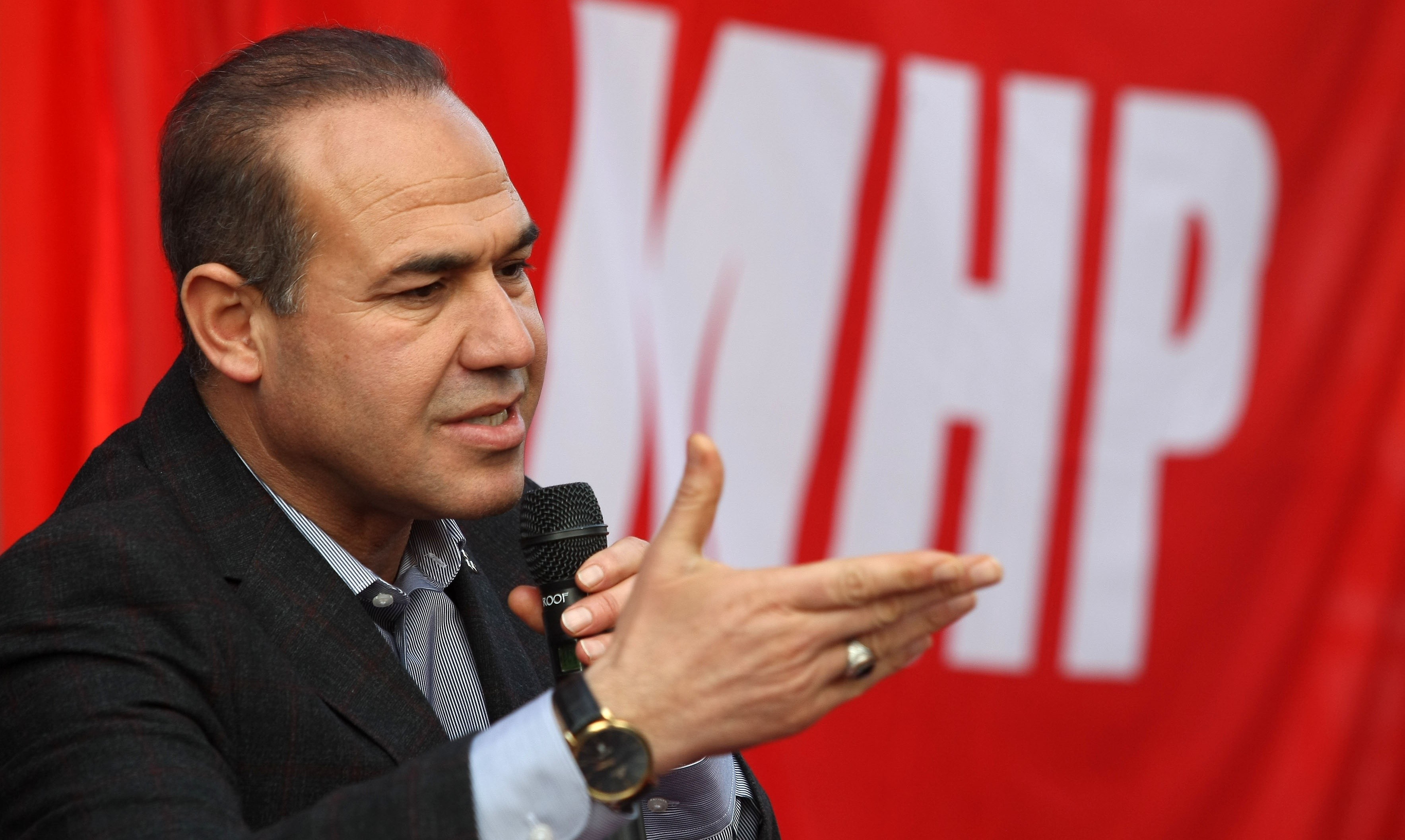 MHP'de Bir aday daha..