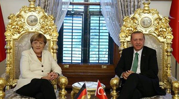 Merkel'den Erdoğan'a sert tepki