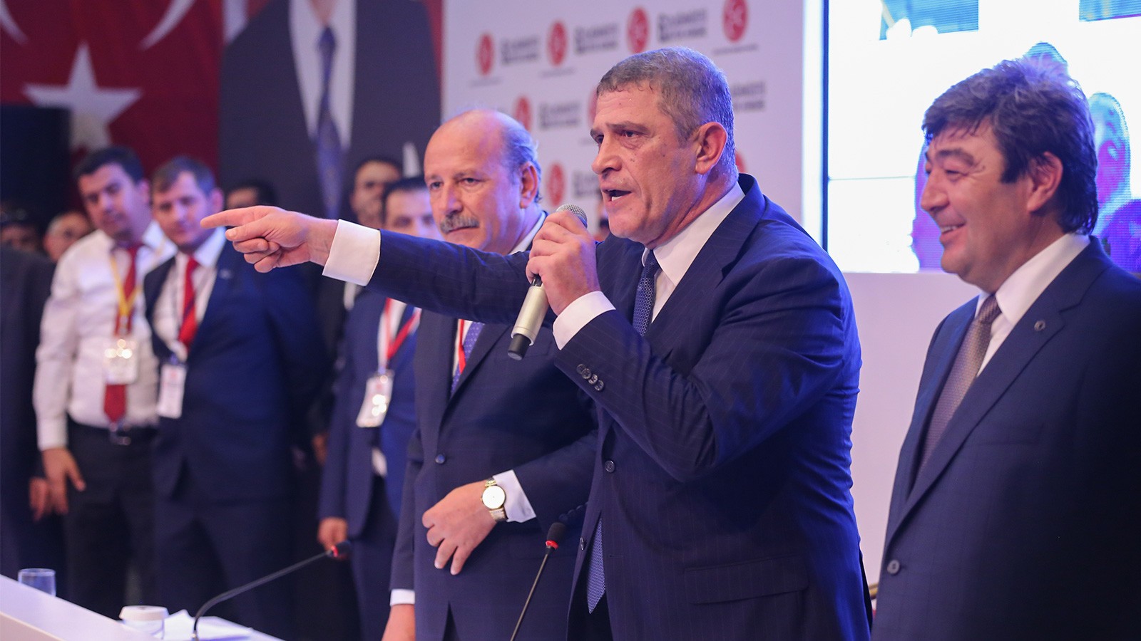 Dervişoğlu, Akşener ile yolları ayırdı