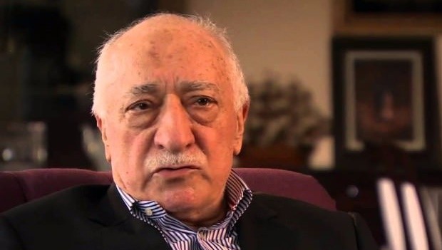 FETÖ 15 Temmuz'da darbe twiti atmış!