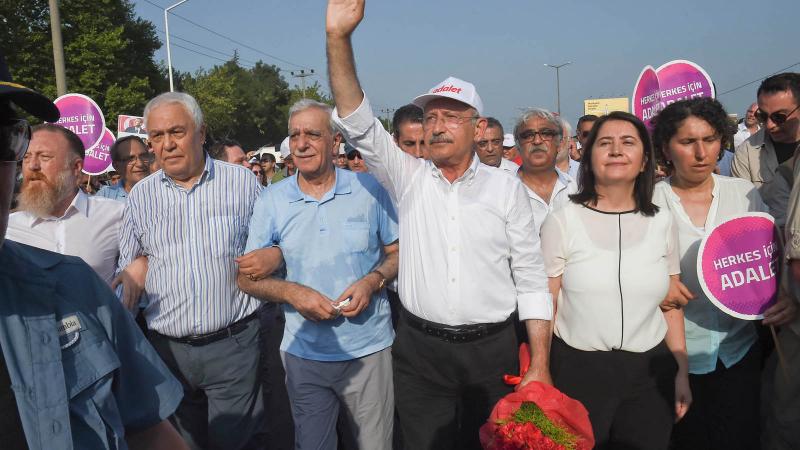 Adalet ittifakında "çatlak"