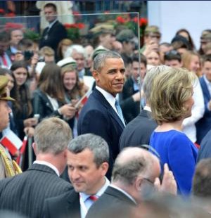 Obama Polonya'da ezberi bozdu