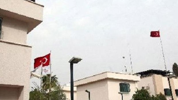 IŞİD Türk Konsolosluğu'na girdi