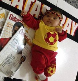 IŞİD'in elindeki en küçük rehine: Ela bebek