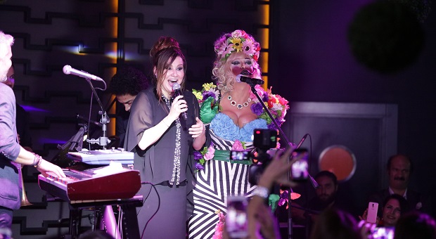 Ünlüleri buluşturan düğün