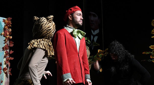 Çevre Çocuk Tiyatrosu dur durak bilmiyor