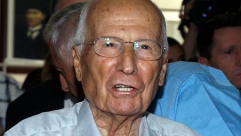 Evren 'İntihar ederim' demişti, sık kafana kurtul