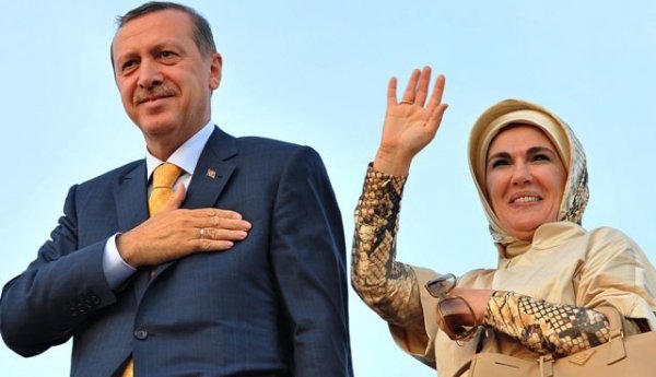 Emine Erdoğan’a sürpriz destek