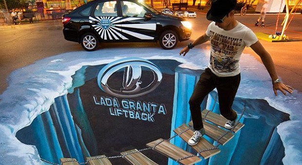 Sokak sanatçısından canlı performans