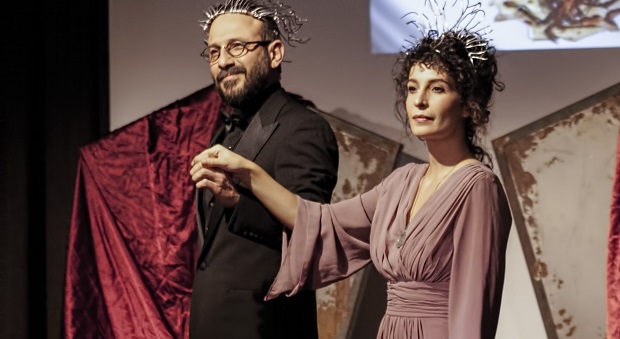 Akasya’da Hamlet vakti