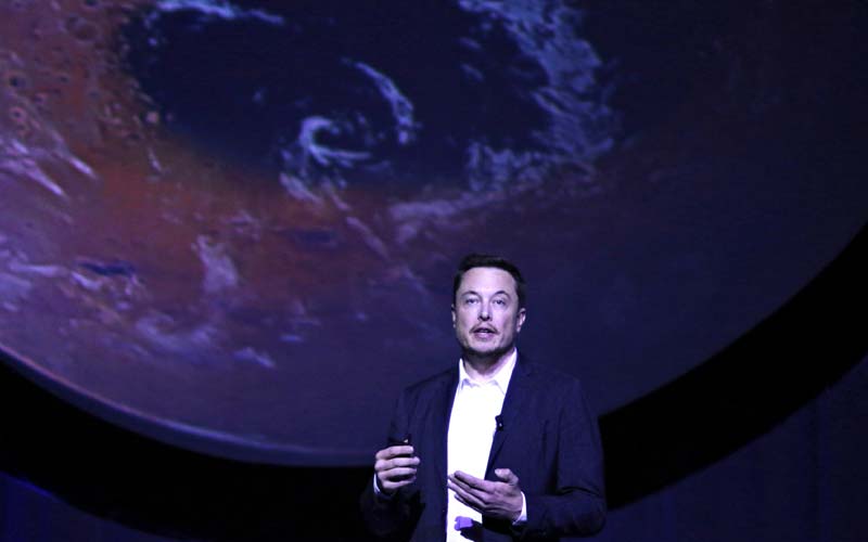 Dünya düz mü? Elon Musk isyan etti!