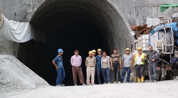 Hızlı trene inşaatında işçiler maaş alamıyor