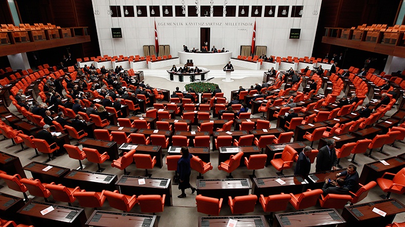 Hükümet’in Meclis’teki gündemi: Afrin