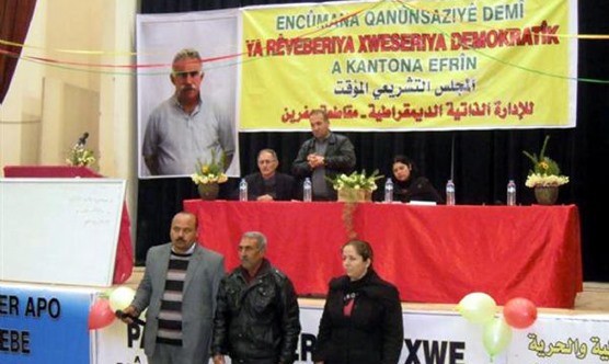 Suriye'de Abdullah Öcalan fotoğraflı özerklik yemini