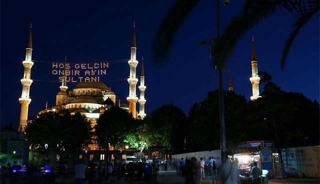 İmam cinnet grçirdi 2 ölü