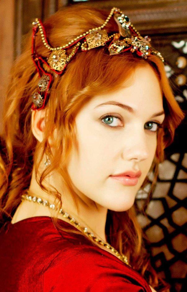 Hürrem Sultan'ı  Özcan DENİZ kaptı
