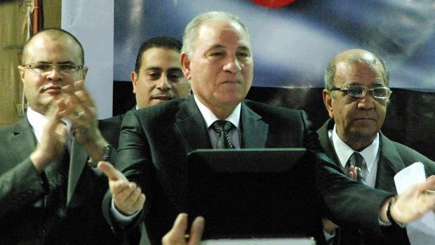 Köpek Arap Türkiye'ye havladı