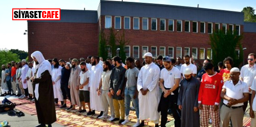 İsveç cehenneme döndü! Müslümanlar dua etti