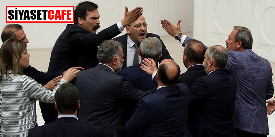 AK Parti'den Ahmet Şık'a 100 bin liralık dava