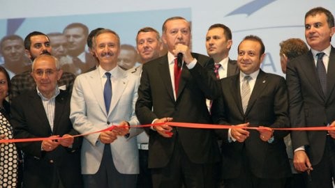 Kaldırımlar dev proje oldu 3 defa açılış yapıldı