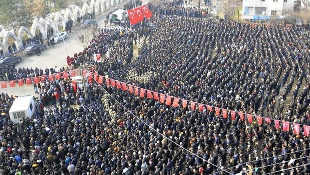 Yüz binler uğurladı