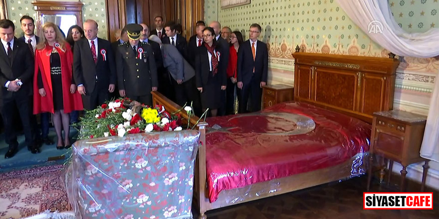 Atatürk yatağı başında anıldı!