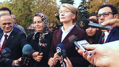 Tarhan ANAPARTİ'yi resmen kurdu