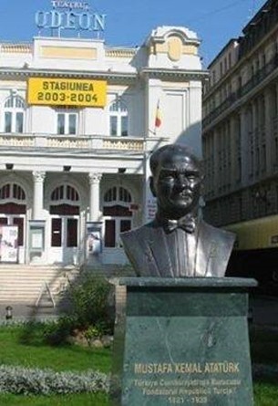 Küba'ya Camii ne zaman yapılır bilinmez ama bu heykel yıllardır var