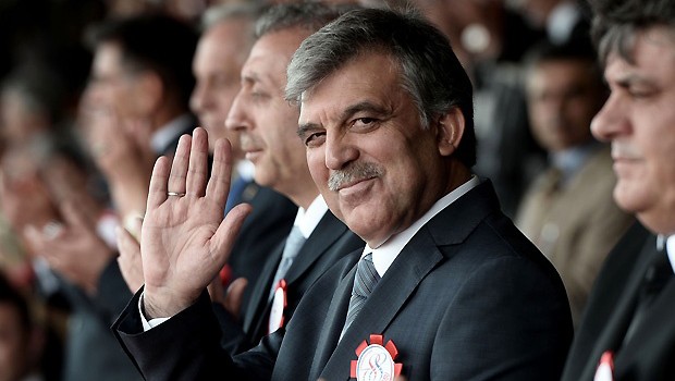 Gül 'kayıp trilyon' davasında ifade verdi