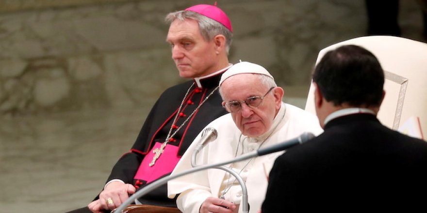 Papa'nın sağ kolu cinsel tacizden suçlu bulundu