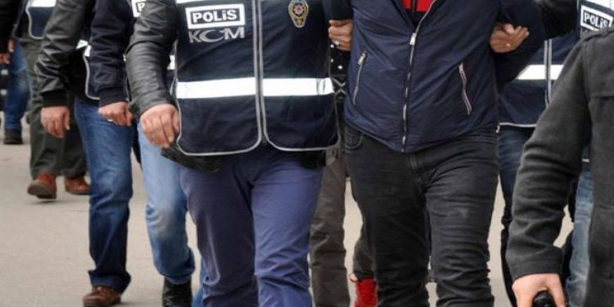 FETÖ’den 13 muvazzaf 20 personele gözaltı kararı