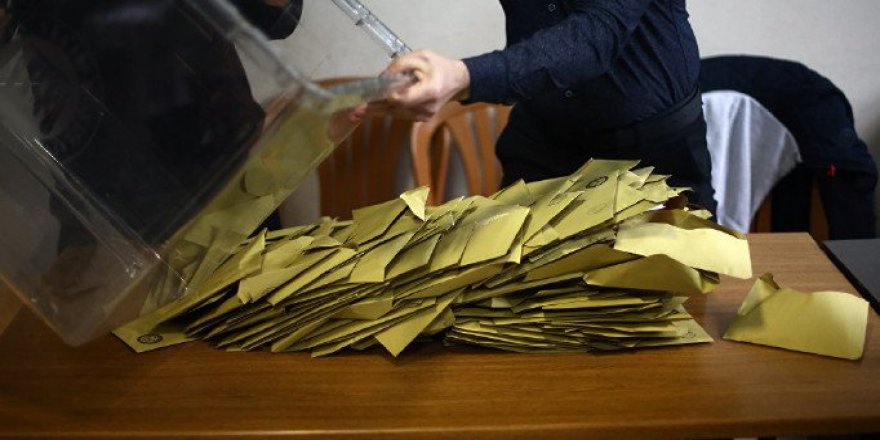 5 bin geçersiz oy çıkan Beykoz'da oylar yeniden sayılmaya başlandı